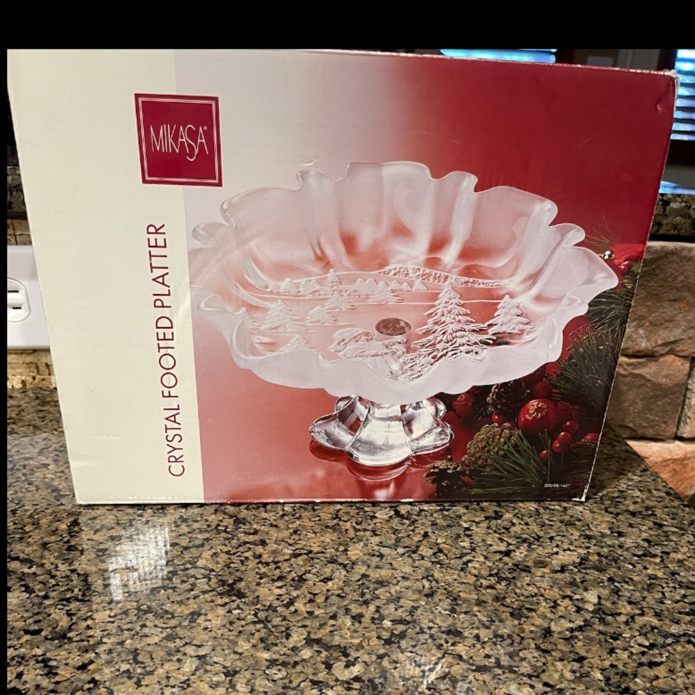 Mikasa Crystal Footed Platter (Christmas)